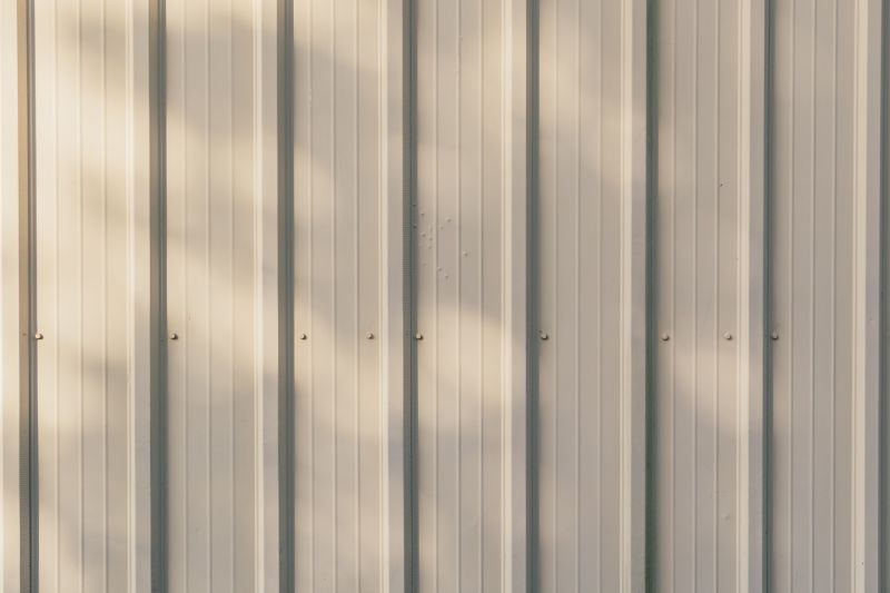 Who Does Aluminum Siding Repairs